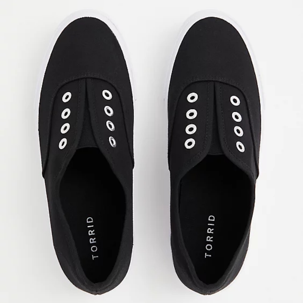 BLACK CANVAS NO LACES SLIP-ON SNEAKER (13WW)
